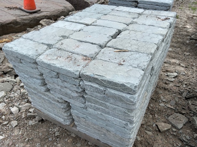 Lot 33: 3 pallets 2" Assorted Tumbled Bluestone Patio Pavers 3